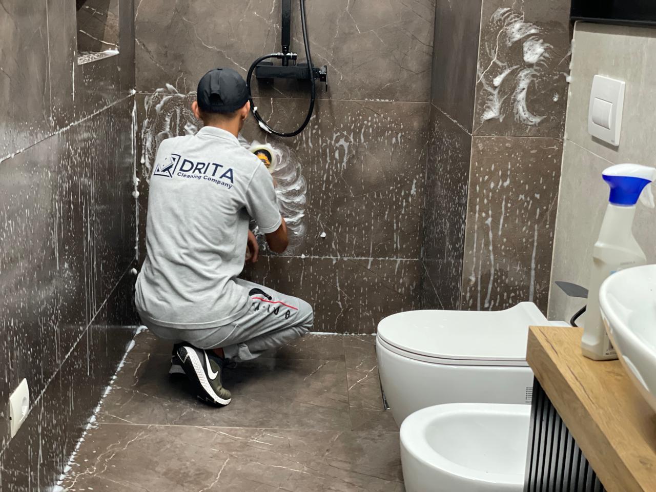 Rezultat profesional për tualete